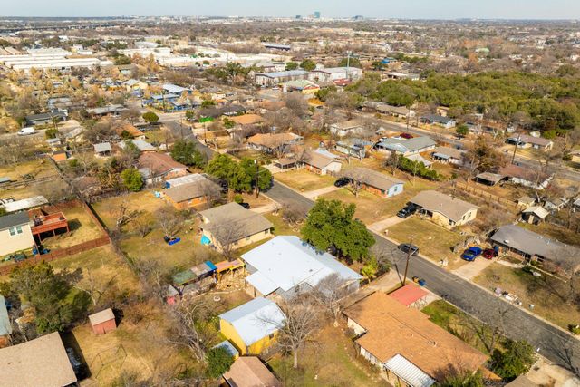 205 E Lola DR, Austin, TX 78753