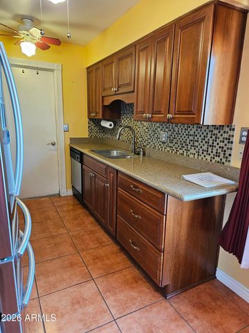 10743 W THUNDERBIRD Boulevard, Sun City, AZ 85351