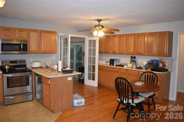26 Chipmunk Ridge, Marion, NC 28752