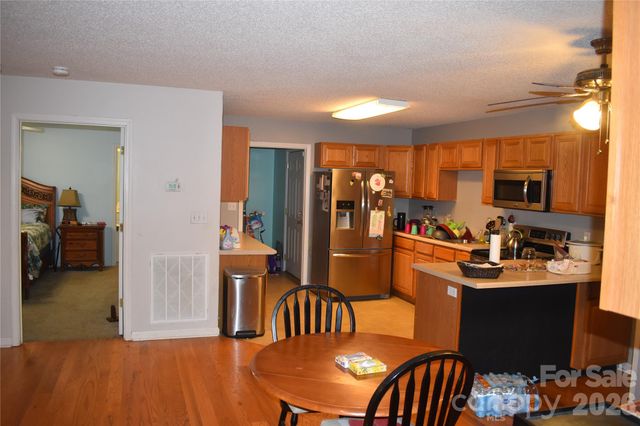 26 Chipmunk Ridge, Marion, NC 28752
