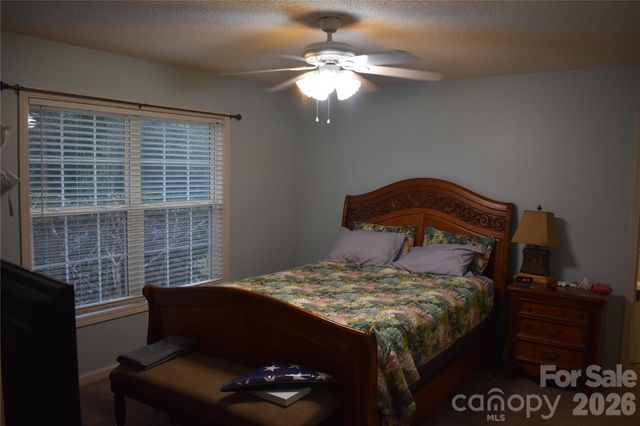 26 Chipmunk Ridge, Marion, NC 28752
