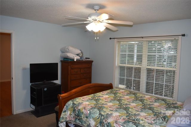 26 Chipmunk Ridge, Marion, NC 28752