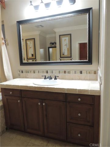 7621 Stonegate, Eastvale, CA 92880