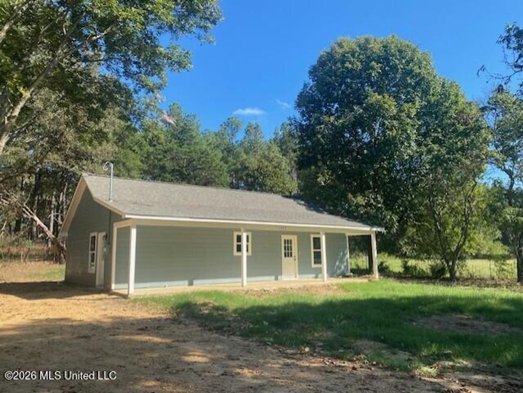 1245 Lyles Road, Senatobia, MS 38668 — exterior