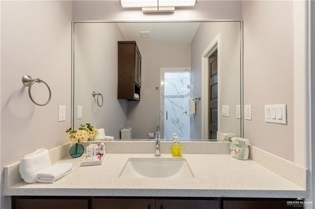 1320 E Camellia Avenue C, Mcallen, TX 78501