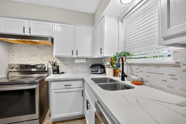 7339 Conley Street, Houston, TX 77021