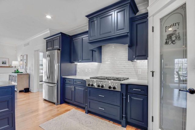 833 Red Hawk DRIVE, Walworth, WI 53184