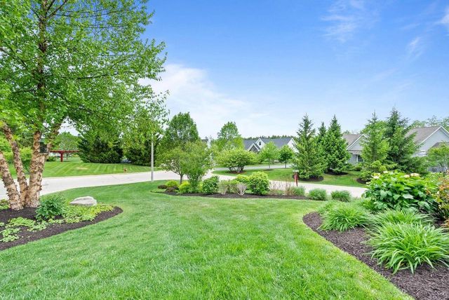 833 Red Hawk DRIVE, Walworth, WI 53184