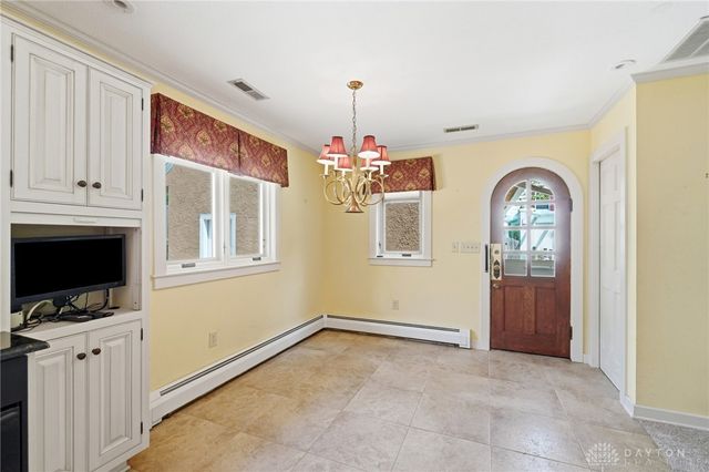 145 Wisteria Drive, Oakwood, OH 45419