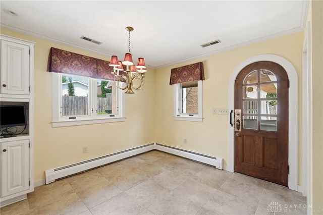 145 Wisteria Drive, Oakwood, OH 45419