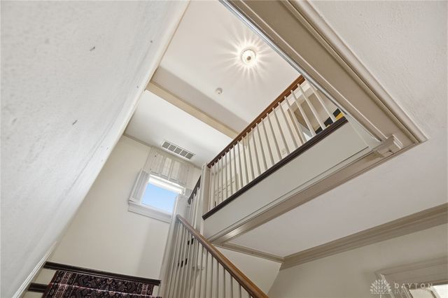 145 Wisteria Drive, Oakwood, OH 45419