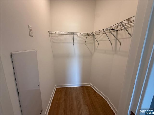 2050 Central Road 801, Fort Lee, NJ 07024