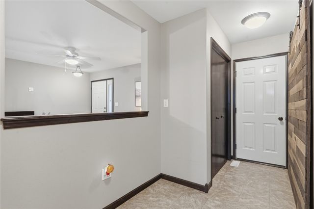 1825 Rosehill Drive SW, Cedar Rapids, IA 52404