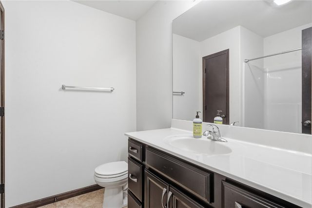 1825 Rosehill Drive SW, Cedar Rapids, IA 52404