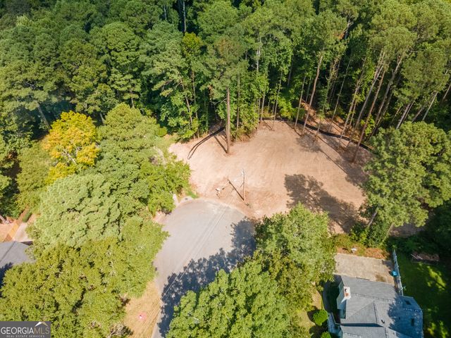 2950 Hadrian Drive, Snellville, GA 30078