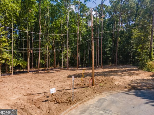 2950 Hadrian Drive, Snellville, GA 30078