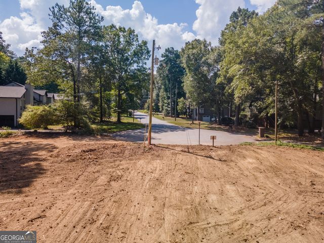 2950 Hadrian Drive, Snellville, GA 30078