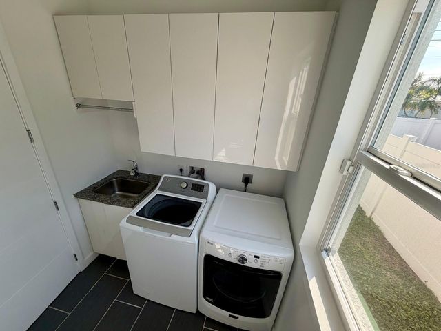 4524 RIVERWOOD AVENUE, Sarasota, FL 34231