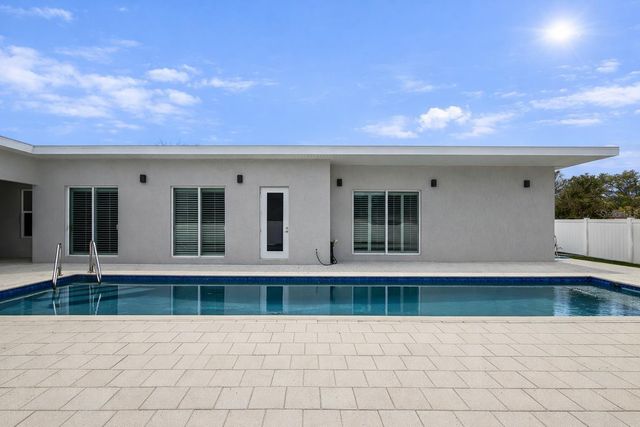 4524 RIVERWOOD AVENUE, Sarasota, FL 34231