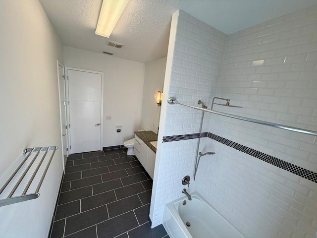 4524 RIVERWOOD AVENUE, Sarasota, FL 34231