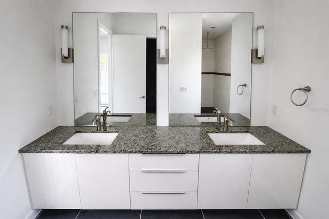 4524 RIVERWOOD AVENUE, Sarasota, FL 34231