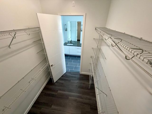 4524 RIVERWOOD AVENUE, Sarasota, FL 34231