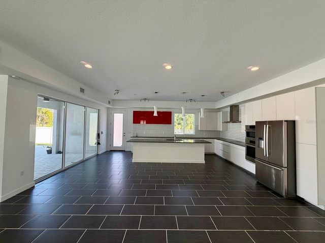 4524 RIVERWOOD AVENUE, Sarasota, FL 34231