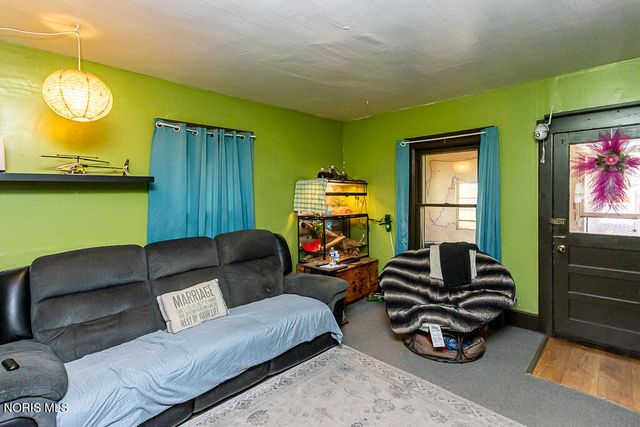 2740 Albion Street, Toledo, OH 43610