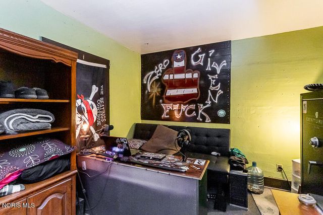 2740 Albion Street, Toledo, OH 43610