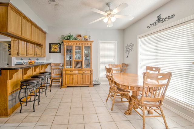 1219 Kiowa Drive E, Lake Kiowa, TX 76240