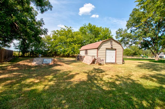 1219 Kiowa Drive E, Lake Kiowa, TX 76240