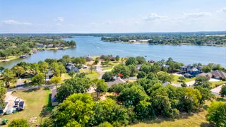 1219 Kiowa Drive E, Lake Kiowa, TX 76240