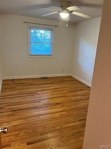1614 Lindenwood Avenue, Edwardsville, IL 62025