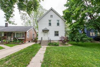3011 Emmaus Avenue, Zion, IL 60099