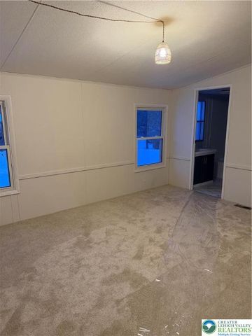 1009 Redwood Drive, Upper Macungie Twp, PA 18031