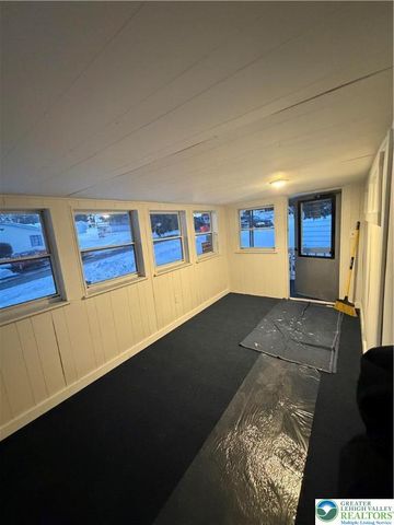 1009 Redwood Drive, Upper Macungie Twp, PA 18031