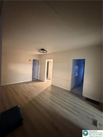 1009 Redwood Drive, Upper Macungie Twp, PA 18031