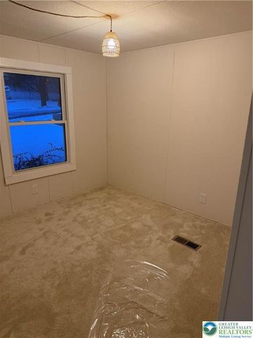 1009 Redwood Drive, Upper Macungie Twp, PA 18031