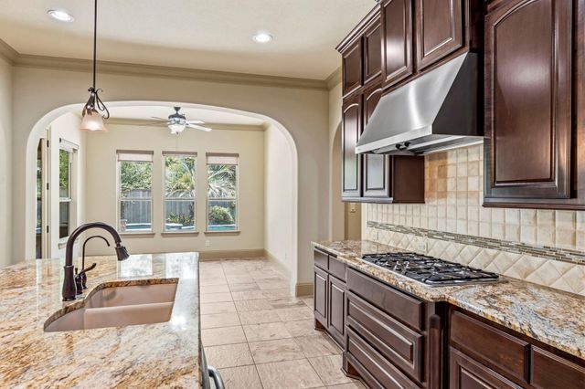 3 Shearling Court, The Woodlands, TX 77389
