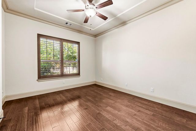 3 Shearling Court, The Woodlands, TX 77389