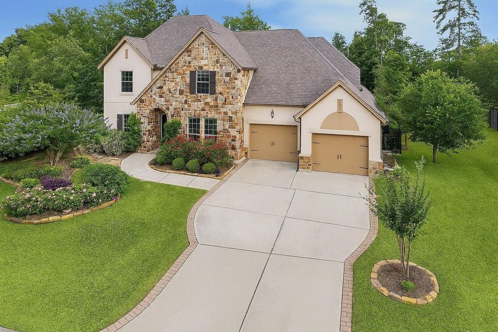 3 Shearling Court, The Woodlands, TX 77389
