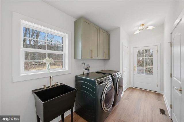 50 WINONA CIR, Harpers Ferry, WV 25425