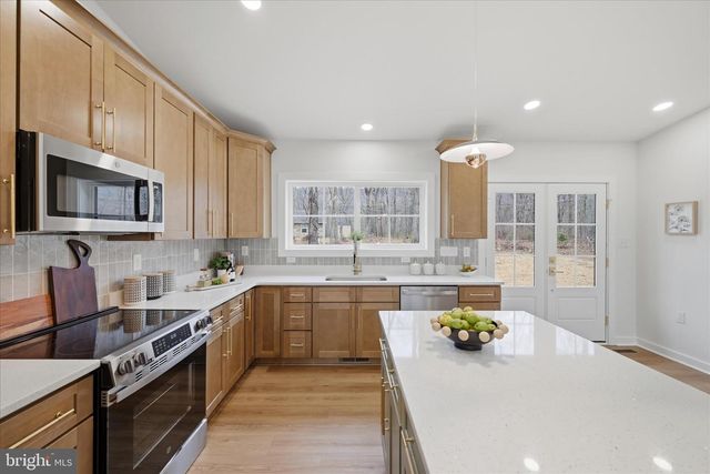 50 WINONA CIR, Harpers Ferry, WV 25425