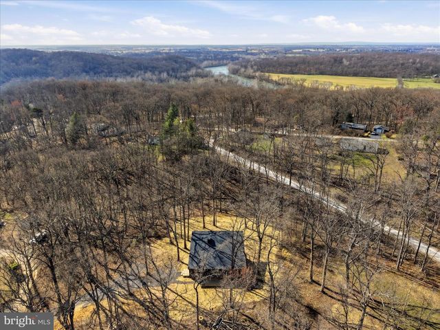 50 WINONA CIR, Harpers Ferry, WV 25425