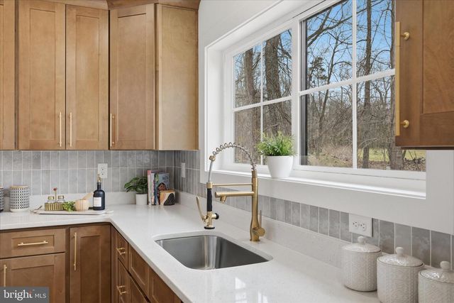 50 WINONA CIR, Harpers Ferry, WV 25425