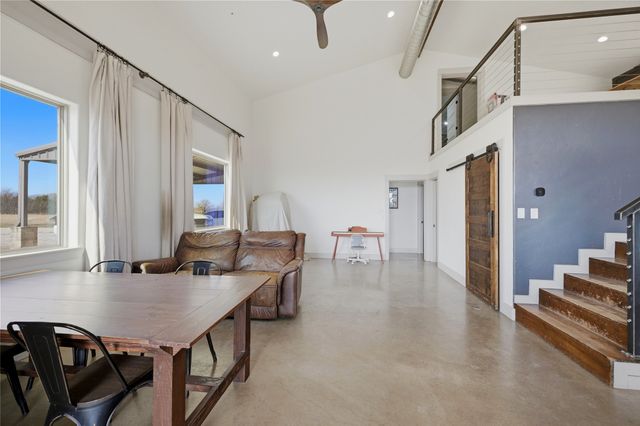 140 Turkey Farm Road, Whitesboro, TX 76273