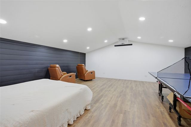 140 Turkey Farm Road, Whitesboro, TX 76273