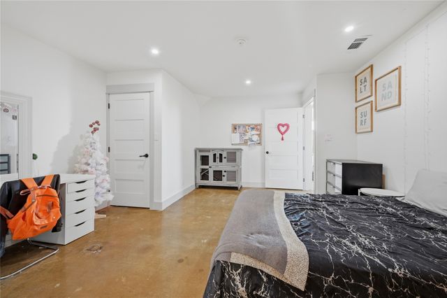 140 Turkey Farm Road, Whitesboro, TX 76273