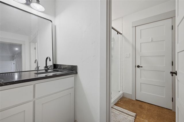 140 Turkey Farm Road, Whitesboro, TX 76273