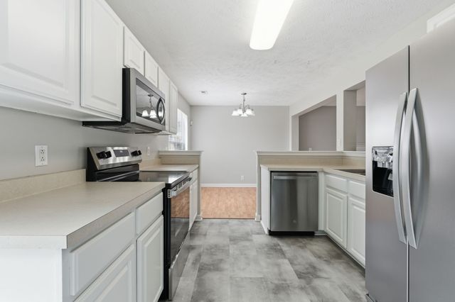 2212 Crescent Valley Ln, Hermitage, TN 37076